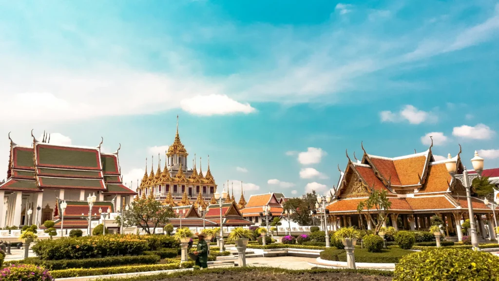 Bangkok – Opulent Urban Retreats