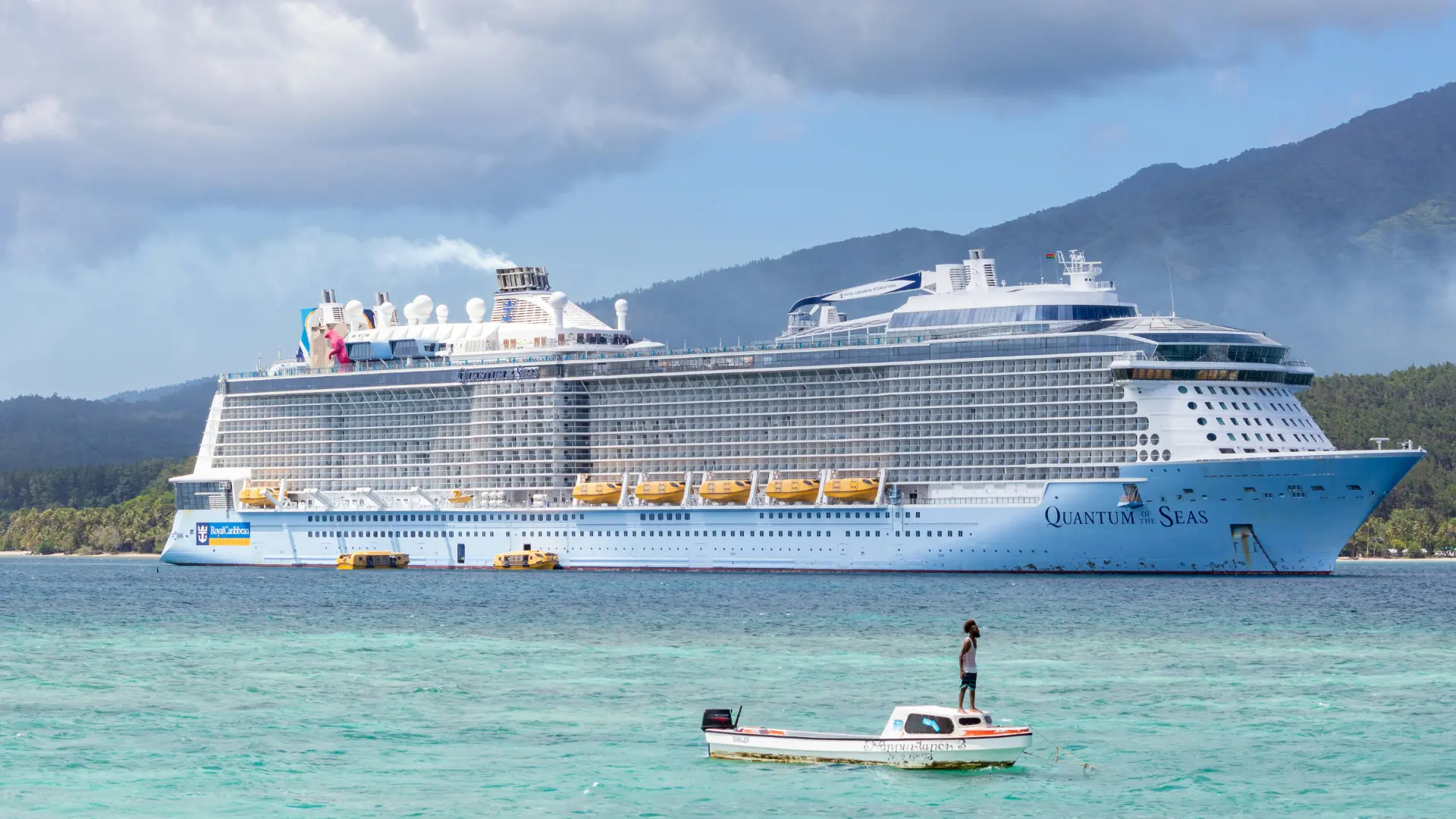 Why Booking with a Royal Caribbean Travel Agent Saves You Time, Money, and Stress