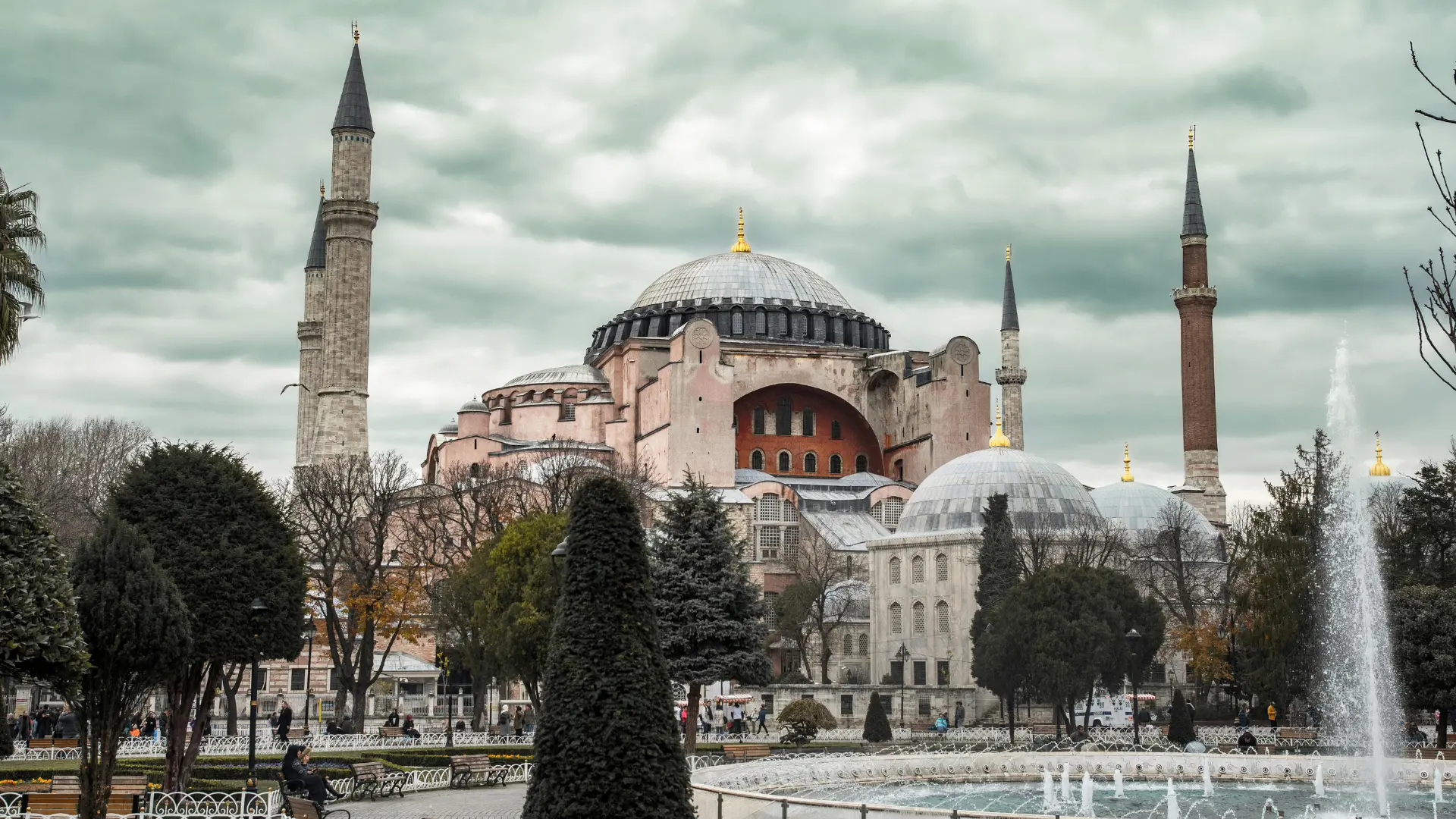 Turkey Travel Packages: Your Complete Guide to Exploring Istanbul, Cappadocia, and the Turquoise Coast