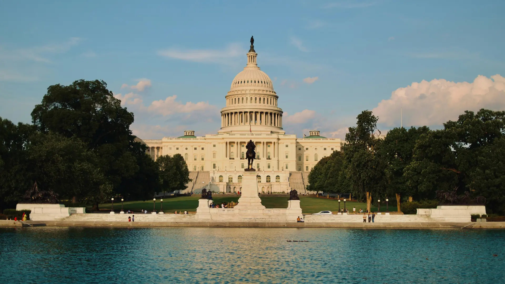 Washington DC Travel Guide: How to Explore the Nation’s Capital Like a Local