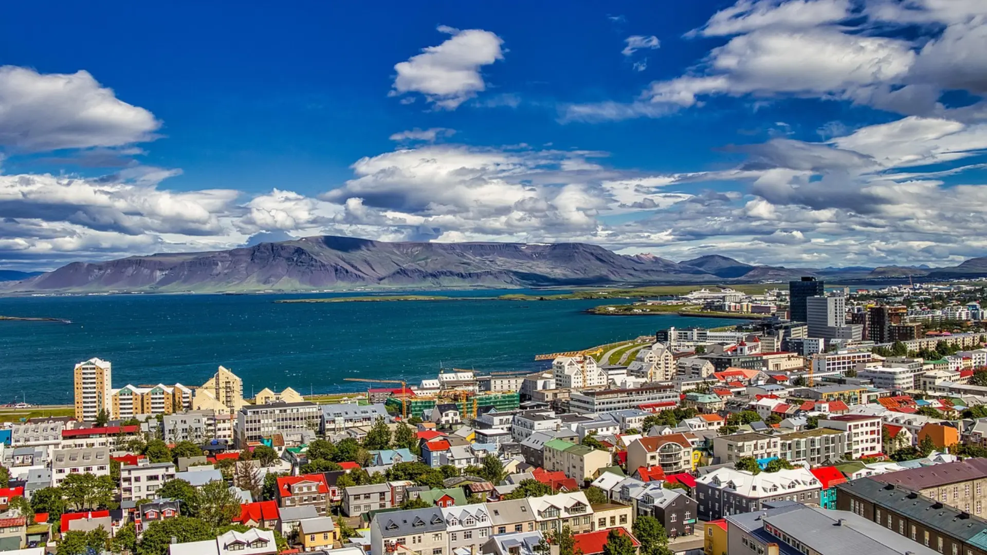 Iceland Travel Packages: How to Choose the Perfect Adventure for Every Budget